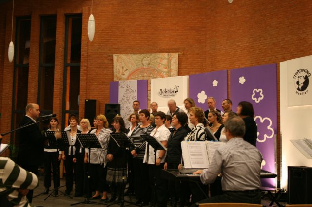 _18_20090204_2007224145