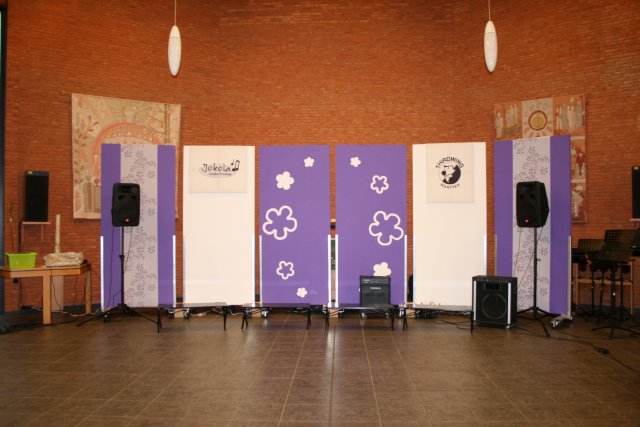 _1_20090204_1839267734